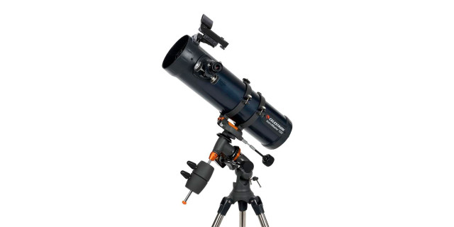 Celestron Telescopio AstroMaster 130EQ-MD con motor de ascención recta | V0001012 •